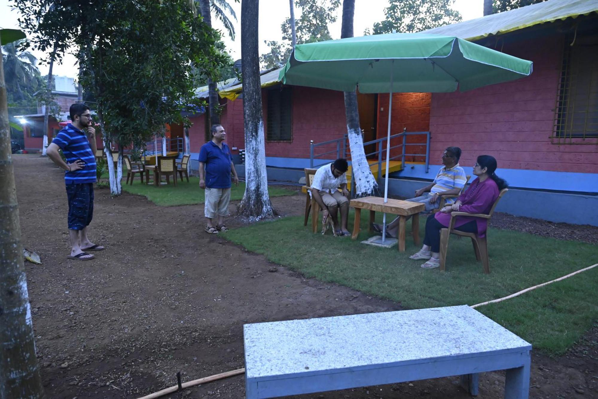Amee'S Retreat Hotel Diveāgar Buitenkant foto